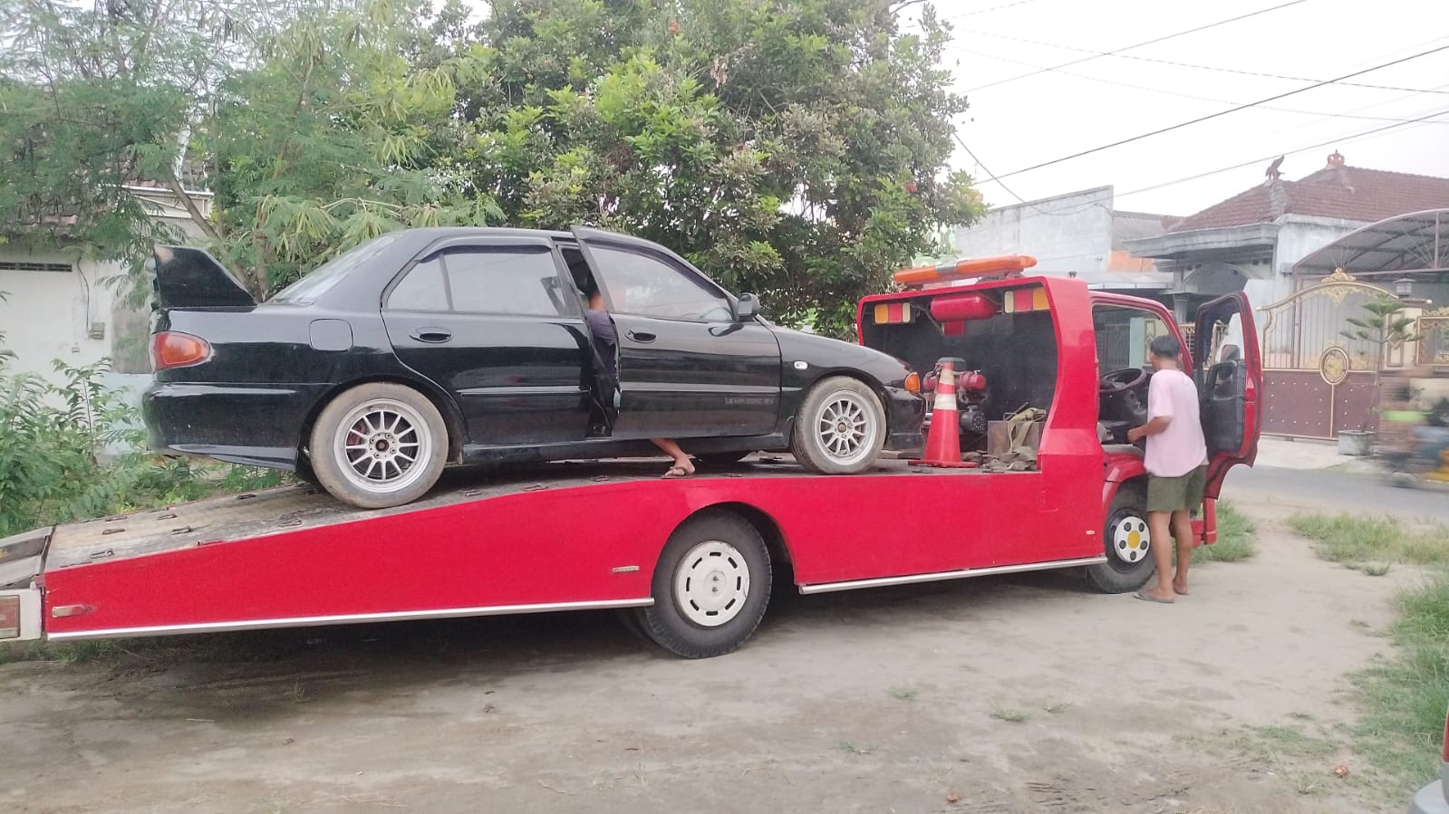Angkut mobil